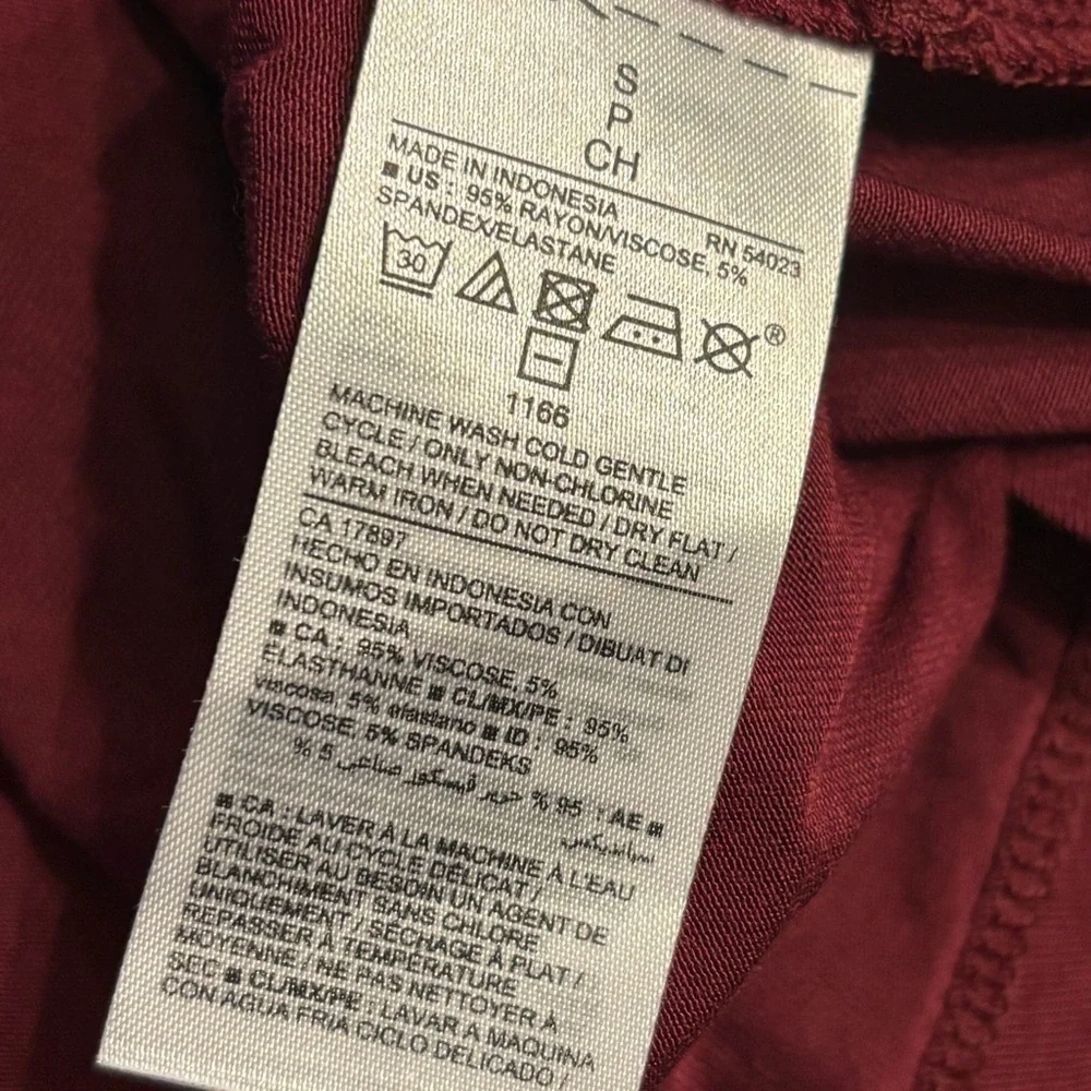 Old Navy Sleeveless Halter Swing Dress - Wine Stain- size small